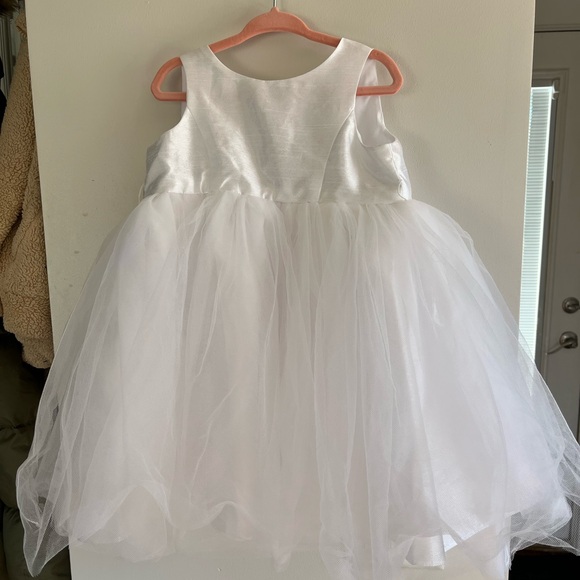 David's Bridal Cream Kids Formal Dress - Picture 3 of 6